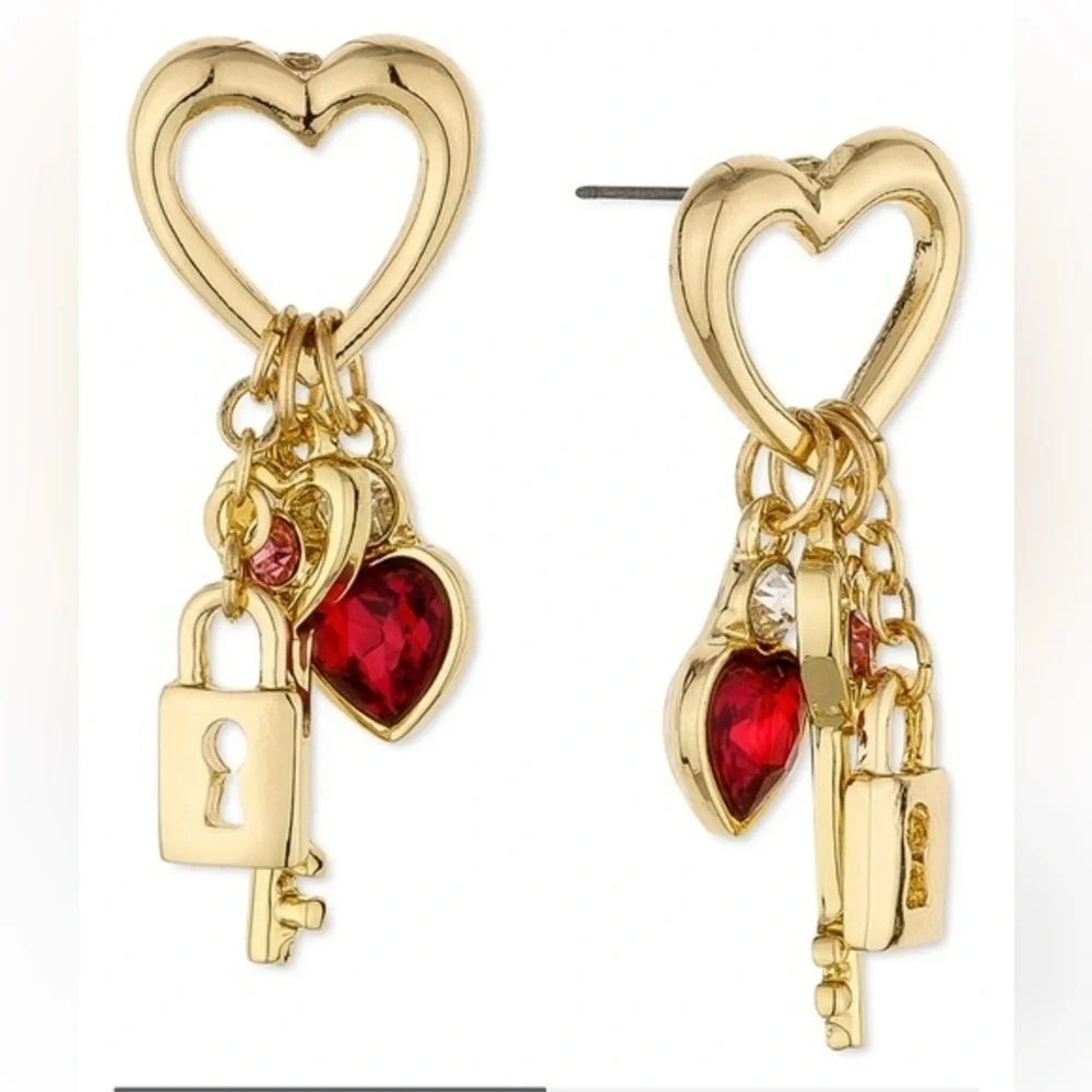 Hold the key to your own heart with these dazzling lock & key heart  earrings